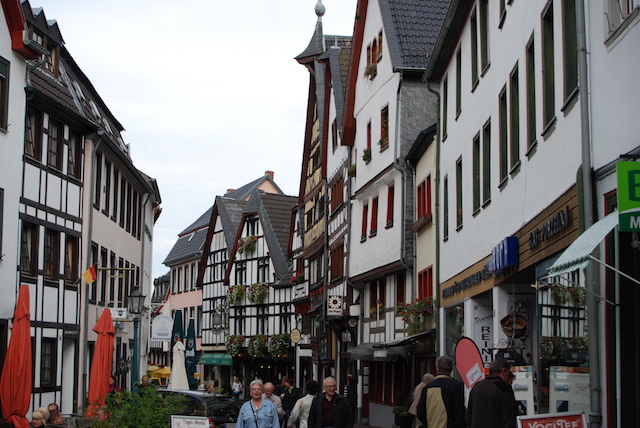 bad münstereifel eifel duitsland vakwerkhuizen winkelen vakantie