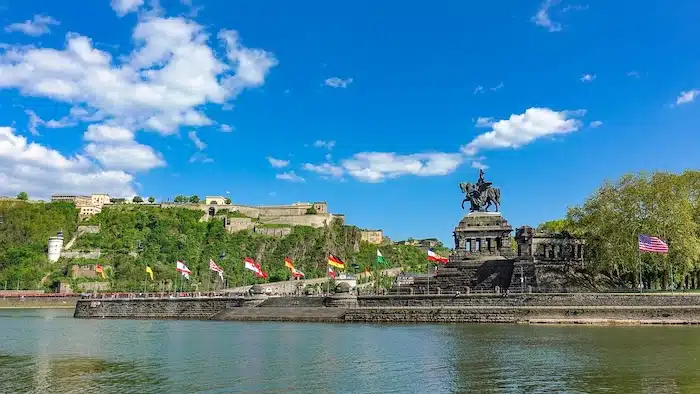 monument keizer Wilhelm in Koblenz aan de Rijn en Moezel.