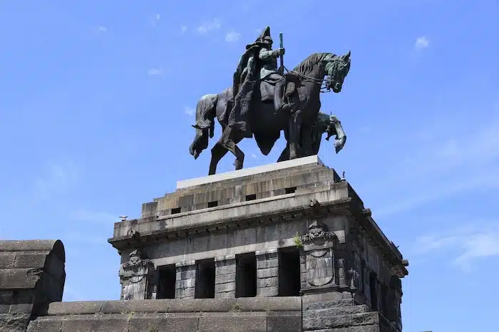 standbeeld keizer Wilhelm Koblenz
